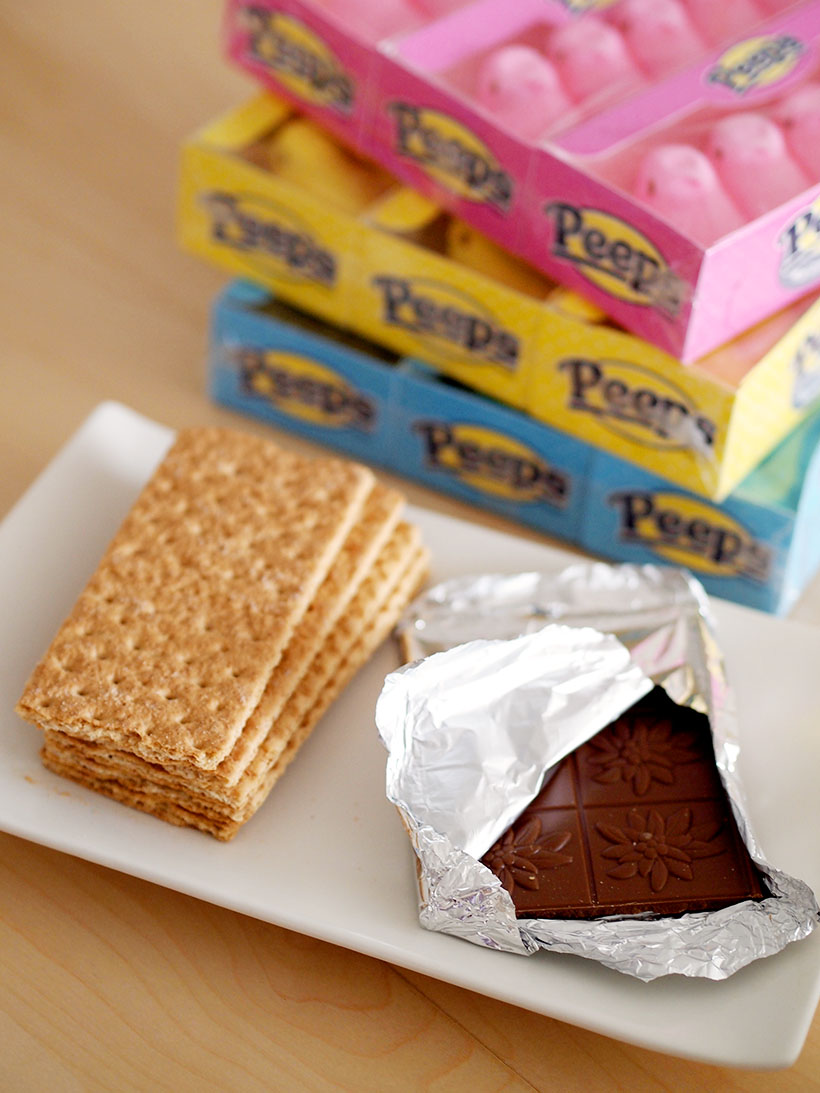 marshmallow peep smores via happymundane.com