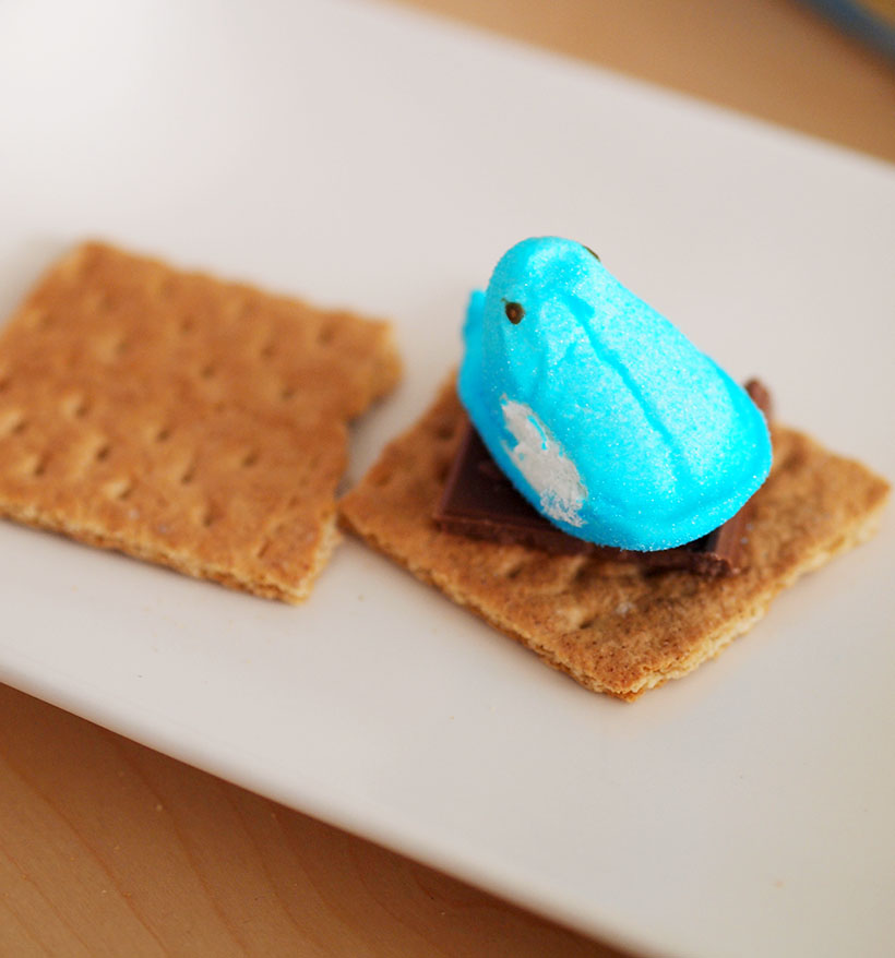 marshmallow peep smores via happymundane.com