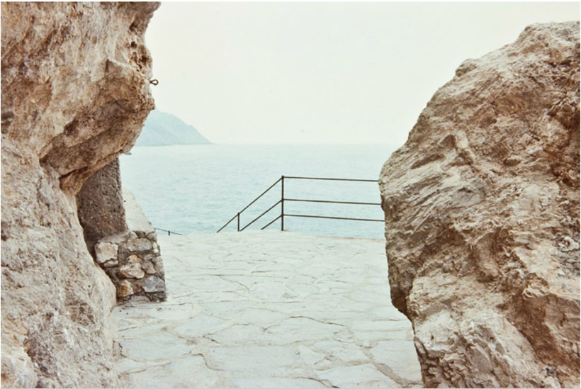 The early works of photographer Luigi Ghirri via happymundane.com 