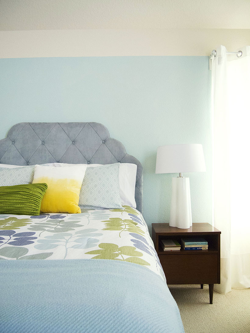 a simple bedroom makeover via happymundane.com